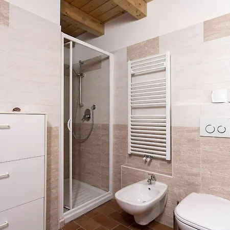 Willow House Apartamento Sala Comacina